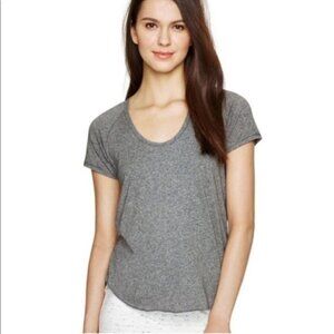 Aritzia Wilfred Tandis T-Shirt Tee Gray short sleeve Size XS